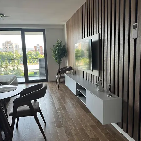 Delux Apartment Ni